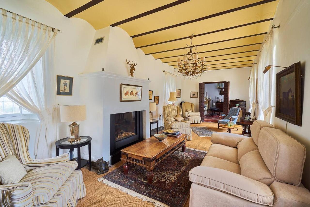 Historical Charming Cortijo Antequera Exclusive Willa Malaga